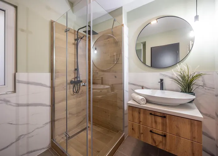 Exclusive Duplex With Balcony On Elisabeth St' Budapest